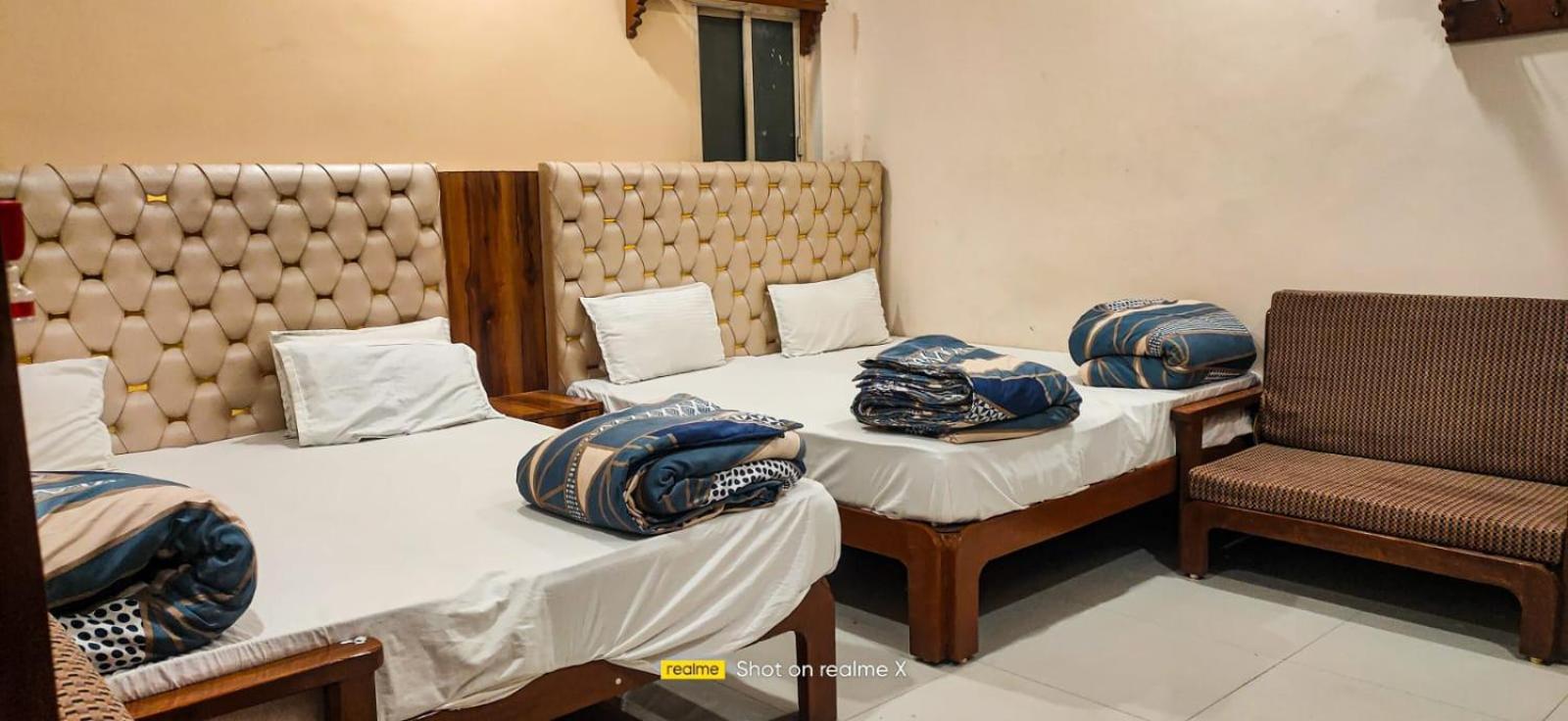 Hotel Pleasure Landmark اوجاين المظهر الخارجي الصورة