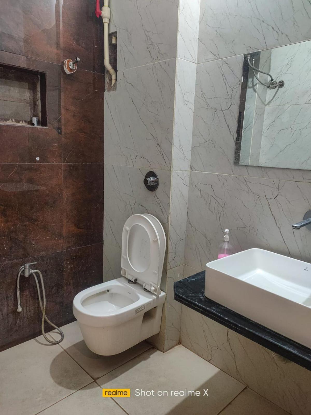 Hotel Pleasure Landmark اوجاين المظهر الخارجي الصورة