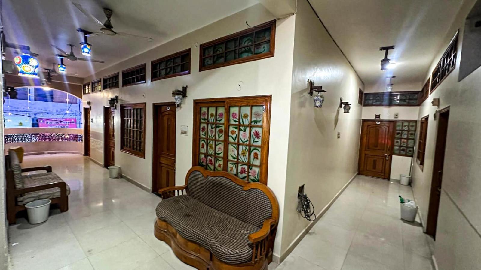 Hotel Pleasure Landmark اوجاين المظهر الخارجي الصورة